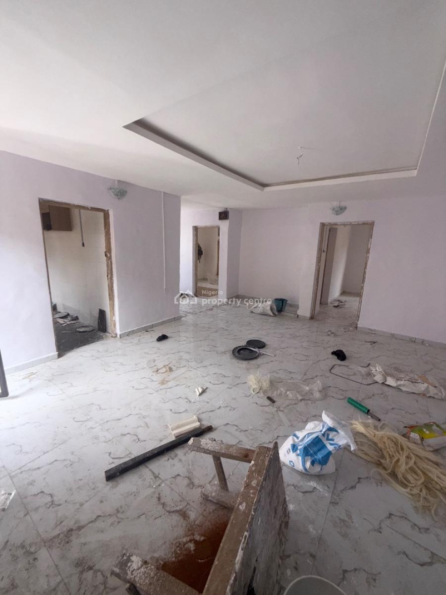 Newly Renovated Spacious 2bedroom Flat Off Ogunlana Drive, Surulere, Off Ogunlana Drive, Surulere, Lagos, Flat / Apartment for Rent