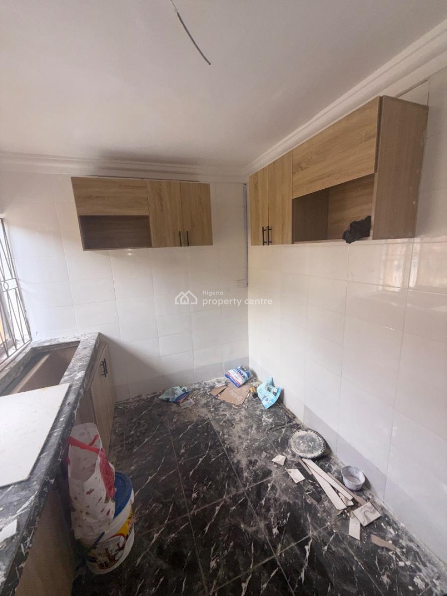 Newly Renovated Spacious 2bedroom Flat Off Ogunlana Drive, Surulere, Off Ogunlana Drive, Surulere, Lagos, Flat / Apartment for Rent
