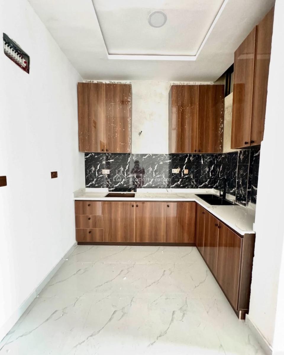 1 Bedroom Apartment, Orchid Road, Lekki, Lagos, Flat / Apartment for Sale
