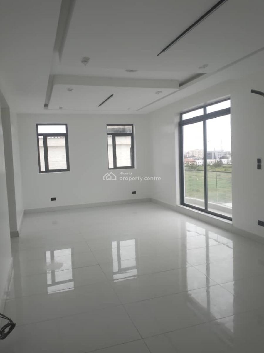 a Luxury 3bedroom Penthouse Apartment, Seagate Estate, Lekki, Lagos, Flat / Apartment for Sale