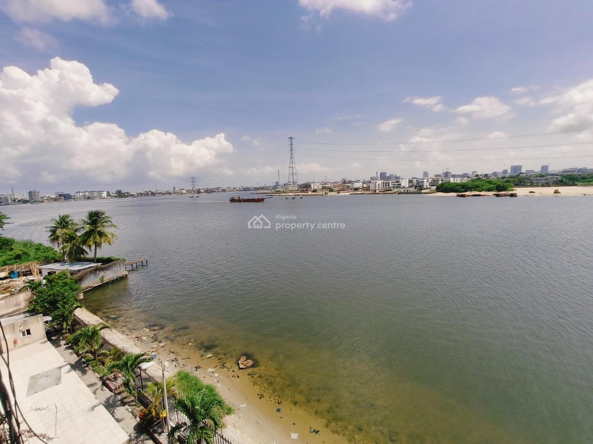 Waterfront 3 Bedroom Apartment, Off Admiralty Way Lekki Phase 1, Lekki Phase 1, Lekki, Lagos, Flat / Apartment for Rent