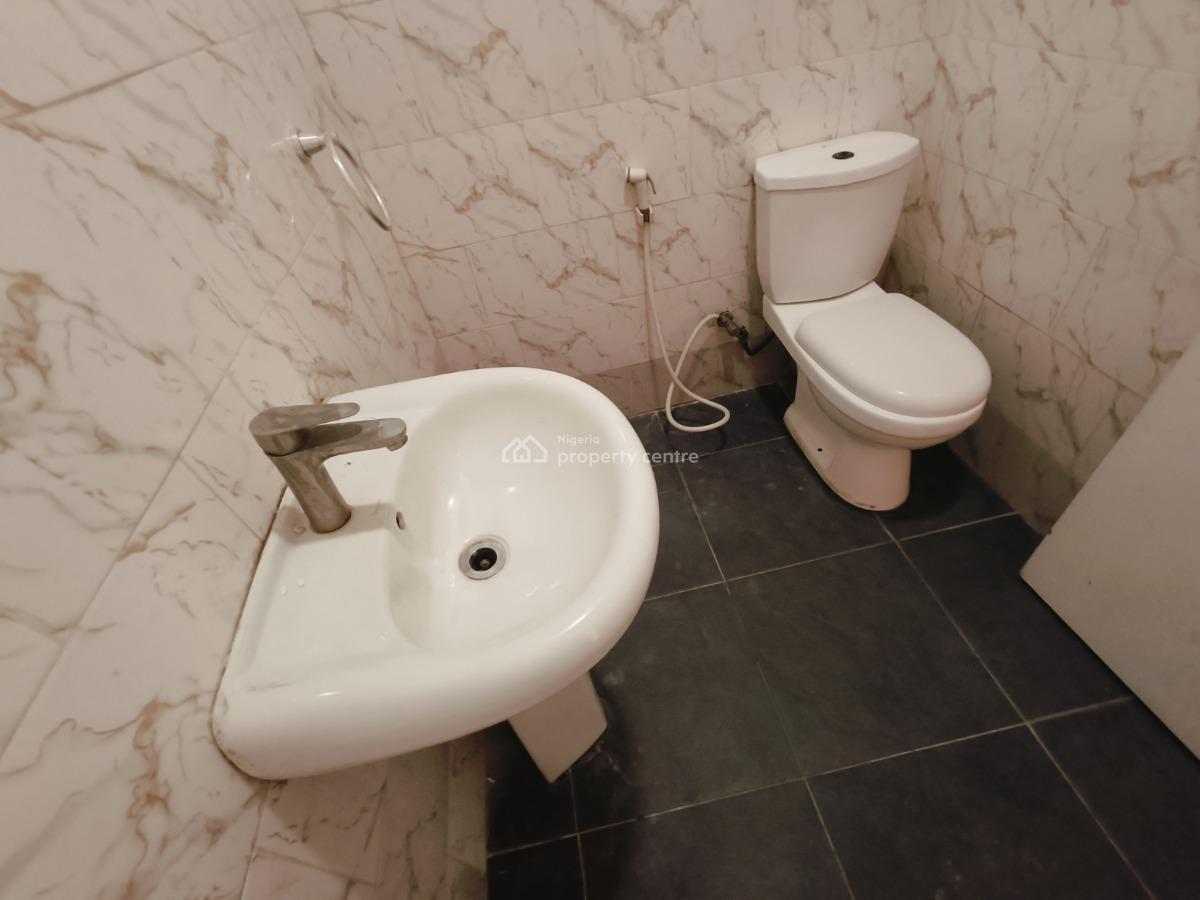 Waterfront 3 Bedroom Apartment, Off Admiralty Way Lekki Phase 1, Lekki Phase 1, Lekki, Lagos, Flat / Apartment for Rent