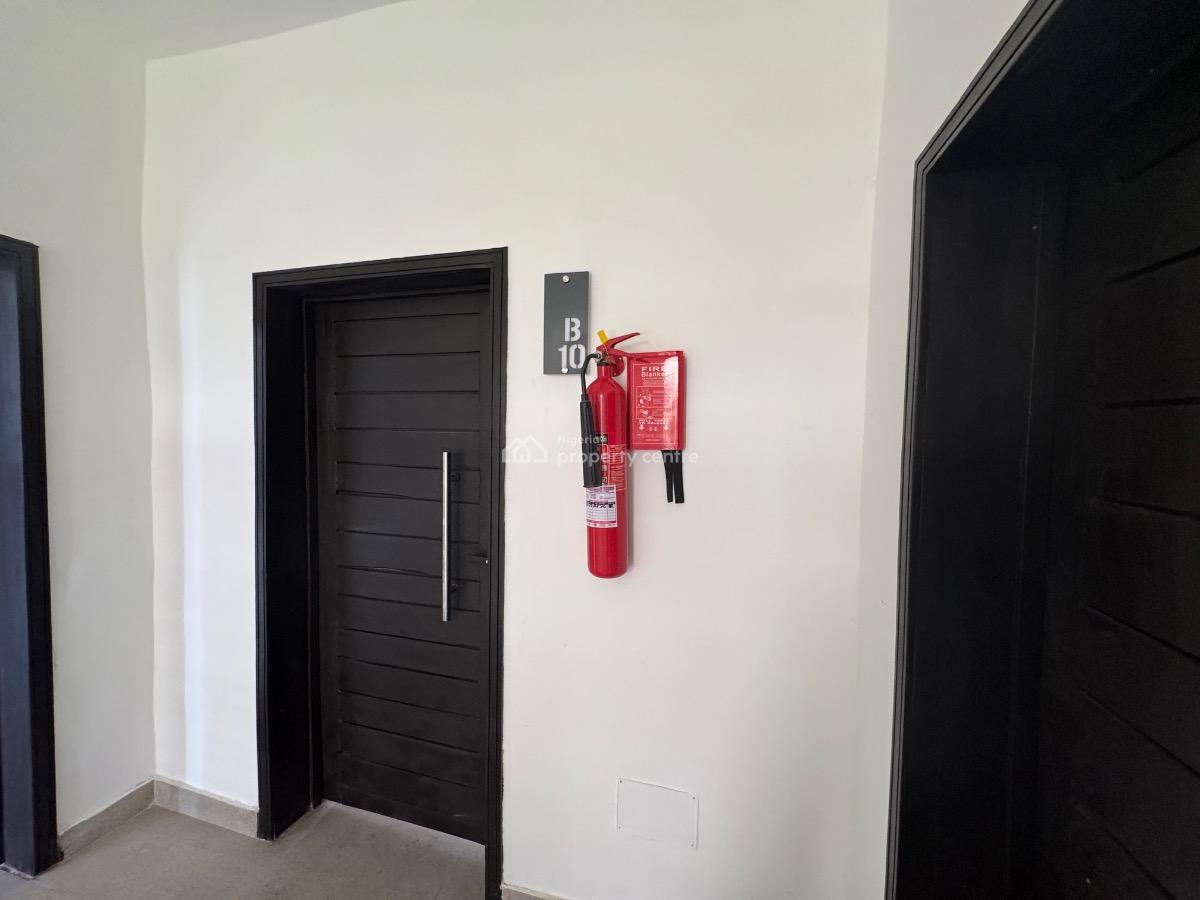 Fully Serviced 2-bedroom Apartment with Gym in an Estate Lekki Phase 1, Fully Serviced 2-bedroom Apartment with Gym in an Estate Lekki Phase 1, Lekki Phase 1, Lekki, Lagos, Flat / Apartment for Sale