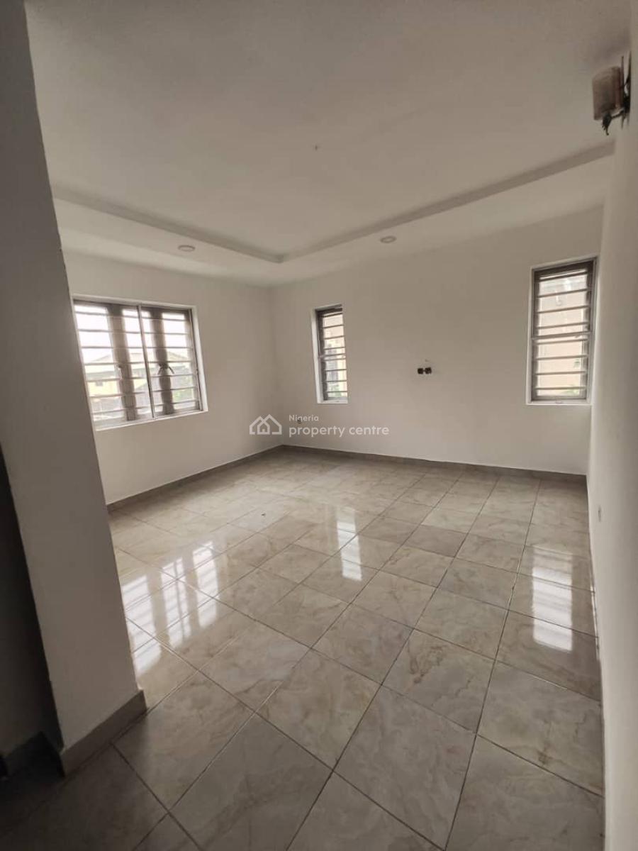 Spacious 3 Bedroom Apartment in a Call in Estate, Ajah, Lagos, Flat / Apartment for Rent