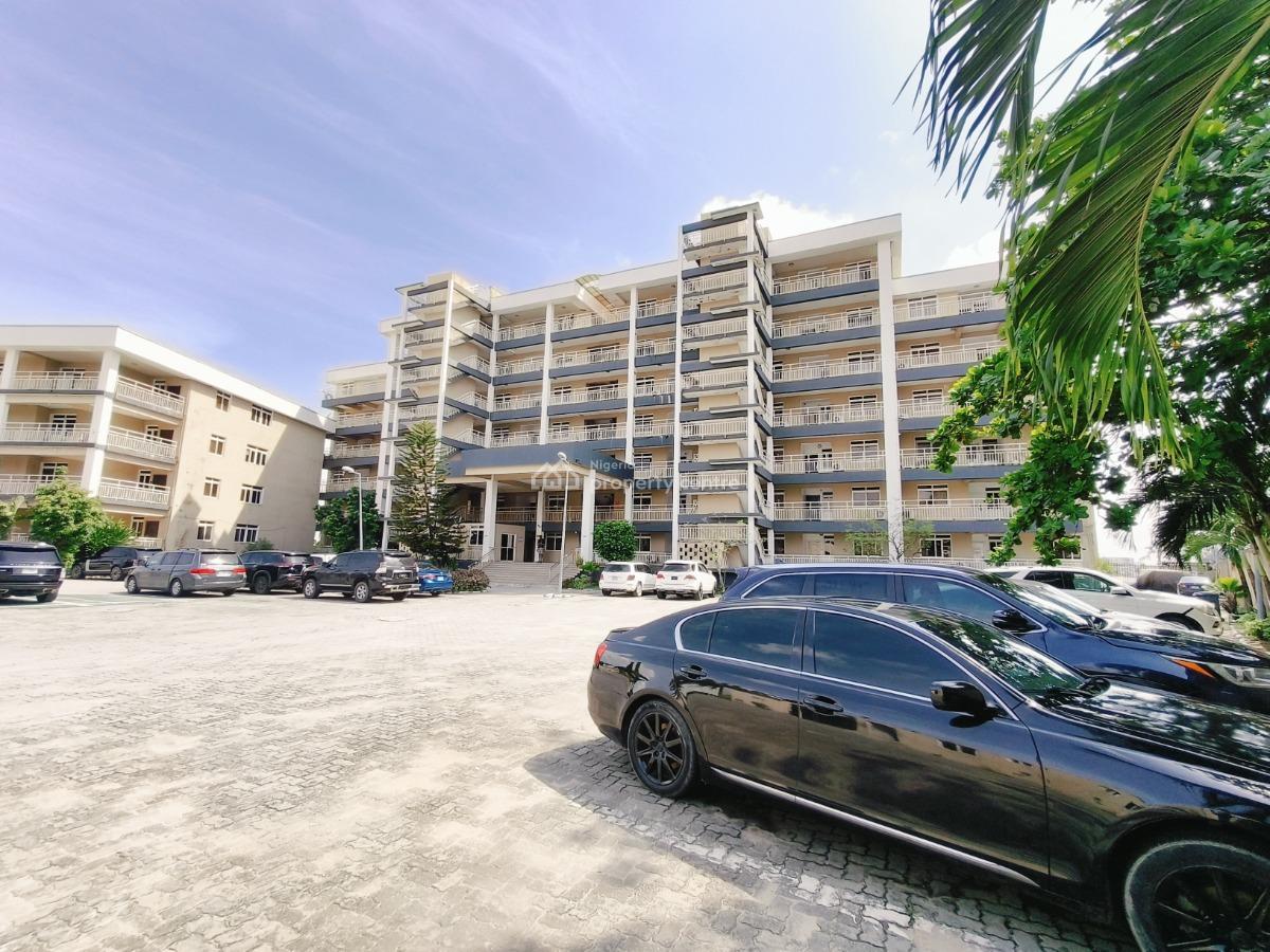 Waterfront 3 Bedroom Apartment, Off Admiralty Way Lekki Phase 1, Lekki Phase 1, Lekki, Lagos, Flat / Apartment for Rent