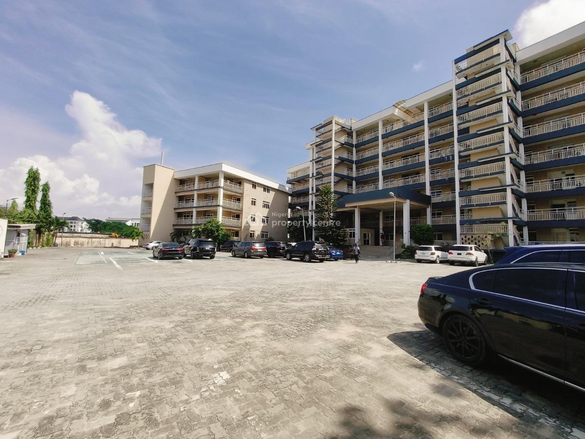 Waterfront 3 Bedroom Apartment, Off Admiralty Way Lekki Phase 1, Lekki Phase 1, Lekki, Lagos, Flat / Apartment for Rent