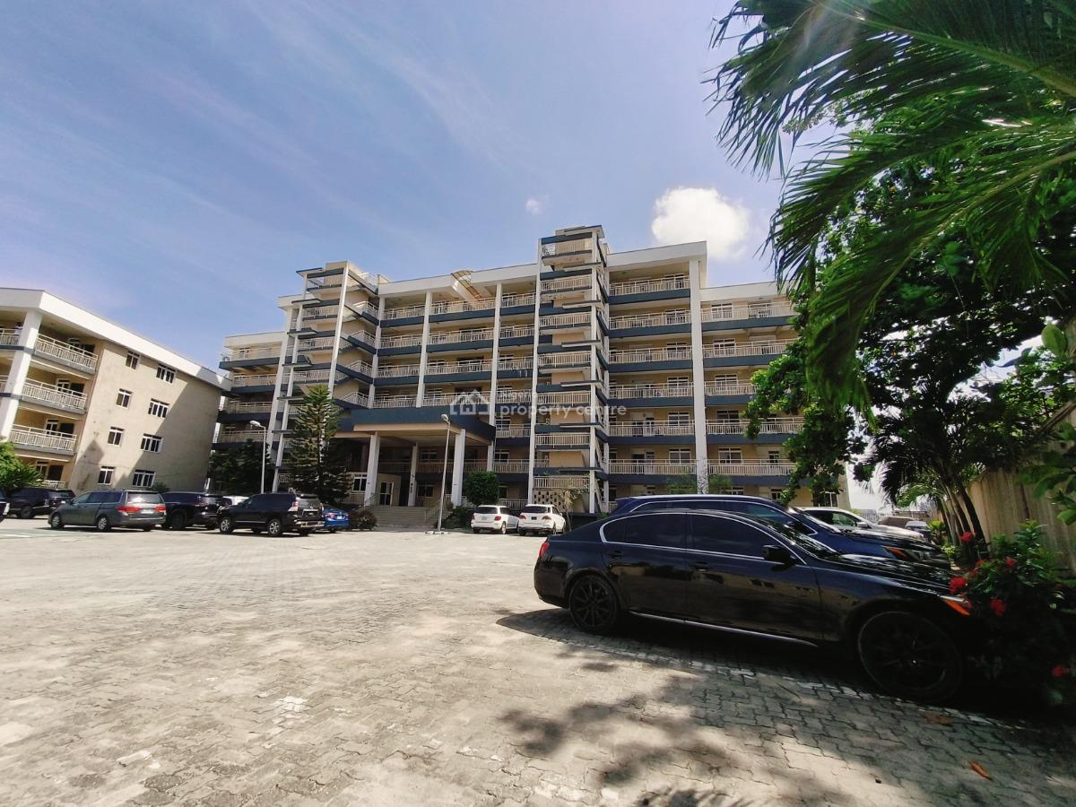 Waterfront 3 Bedroom Apartment, Off Admiralty Way Lekki Phase 1, Lekki Phase 1, Lekki, Lagos, Flat / Apartment for Rent