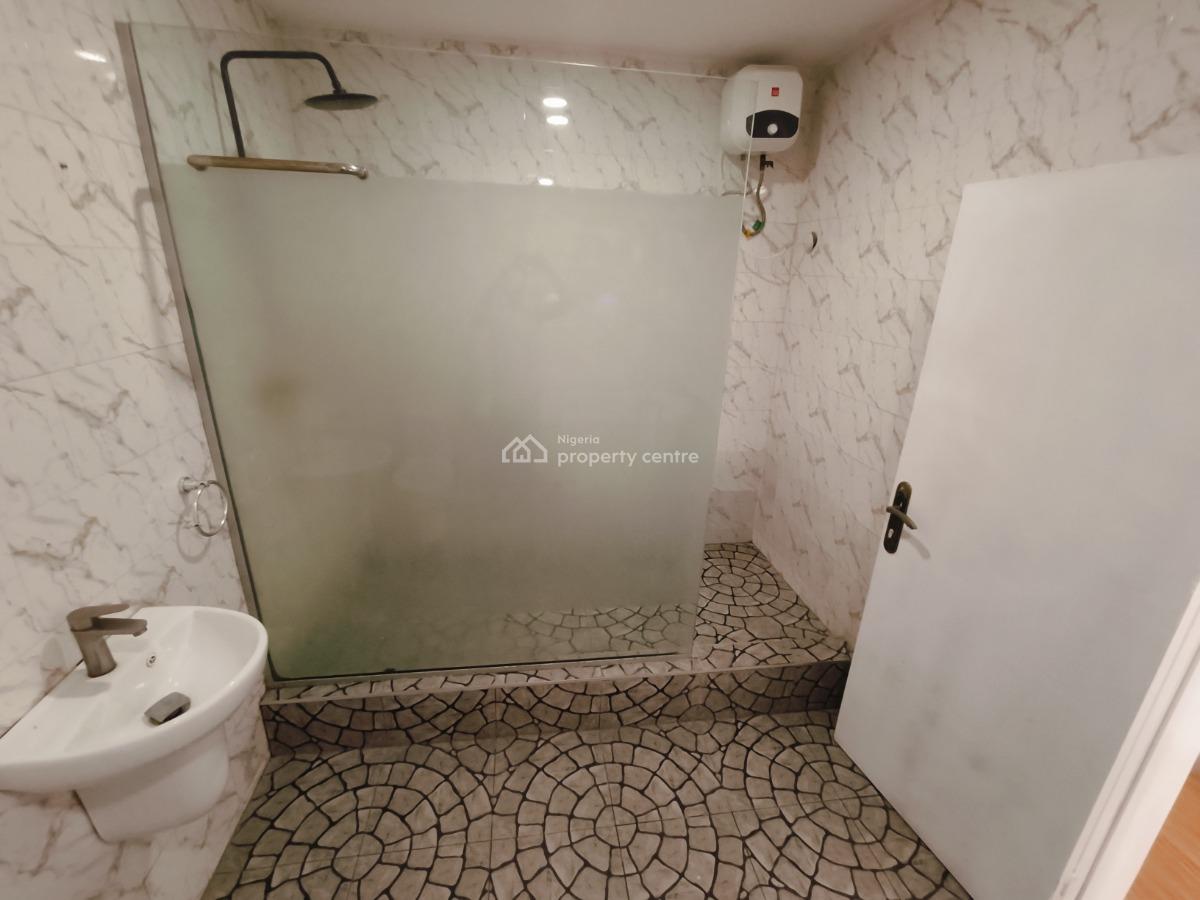 Waterfront 3 Bedroom Apartment, Off Admiralty Way Lekki Phase 1, Lekki Phase 1, Lekki, Lagos, Flat / Apartment for Rent