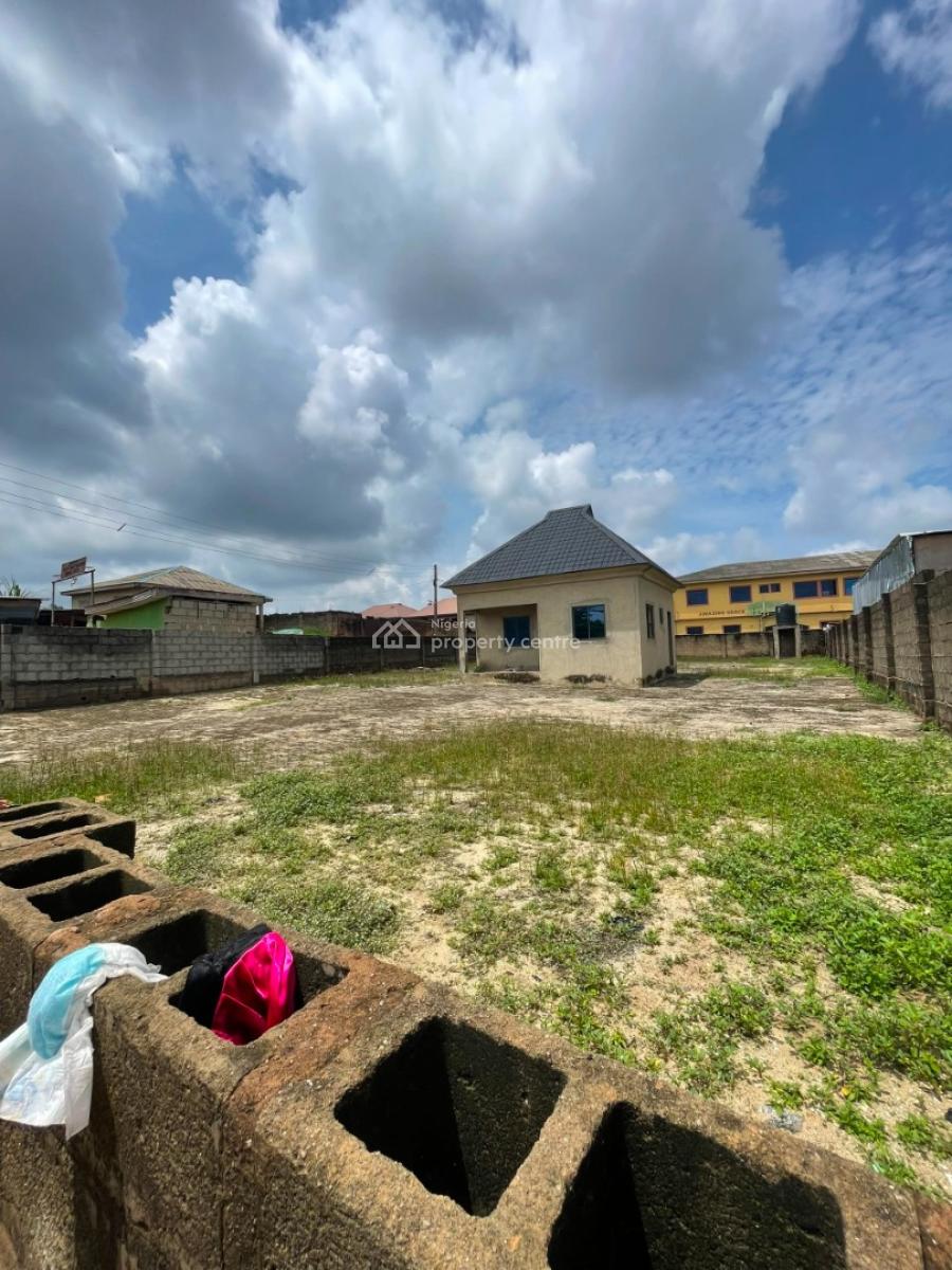 More Than 1 Plot of Land with an Office Space on It, Third Gate, Lasustech, Ikorodu, Lagos, Residential Land for Sale