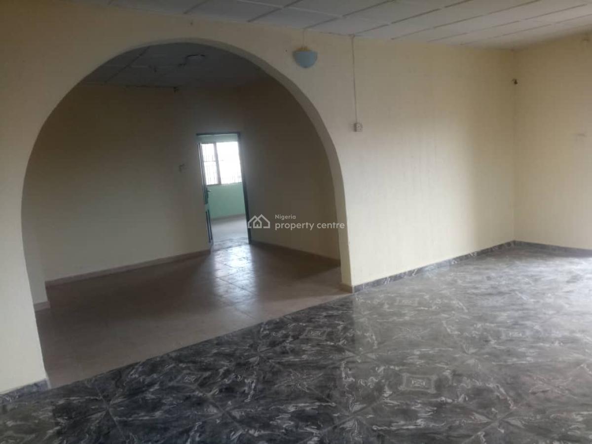 Spacious Four Bedroom Flat All Tiles,  Three Rooms En-suite, with Stor, Morgan Estate Ojodu Ikeja Lagos.  Price: #4.5, Ojodu Berger, Ojodu, Lagos, Flat / Apartment for Rent