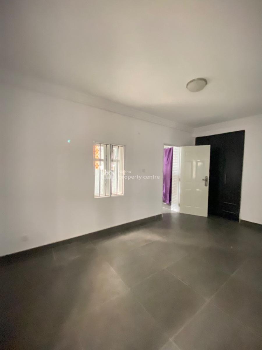 2 Bedroom Apartment in a Secured Estate, Lekki County, Ikota, Lekki, Lagos, Flat / Apartment for Rent