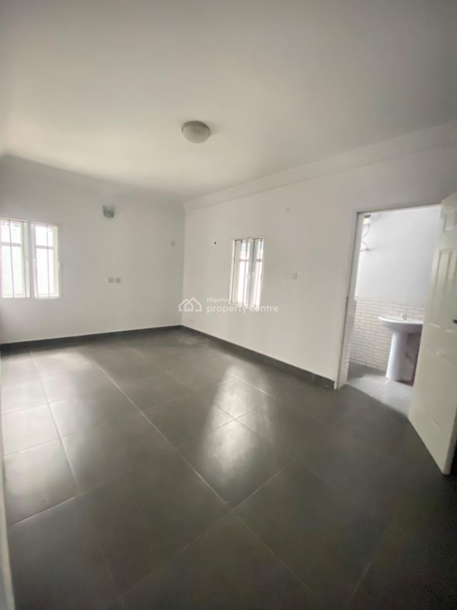 2 Bedroom Apartment in a Secured Estate, Lekki County, Ikota, Lekki, Lagos, Flat / Apartment for Rent