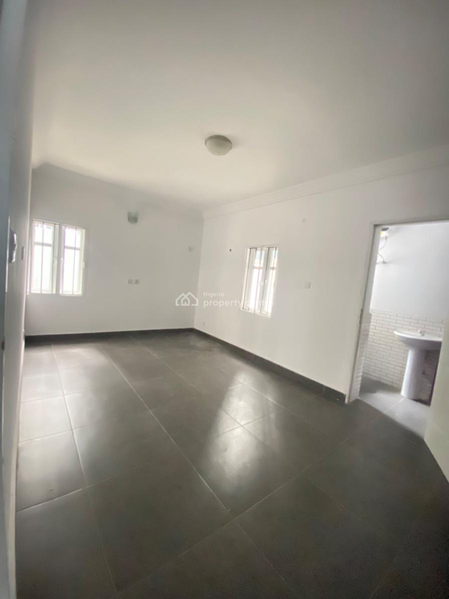 2 Bedroom Apartment in a Secured Estate, Lekki County, Ikota, Lekki, Lagos, Flat / Apartment for Rent