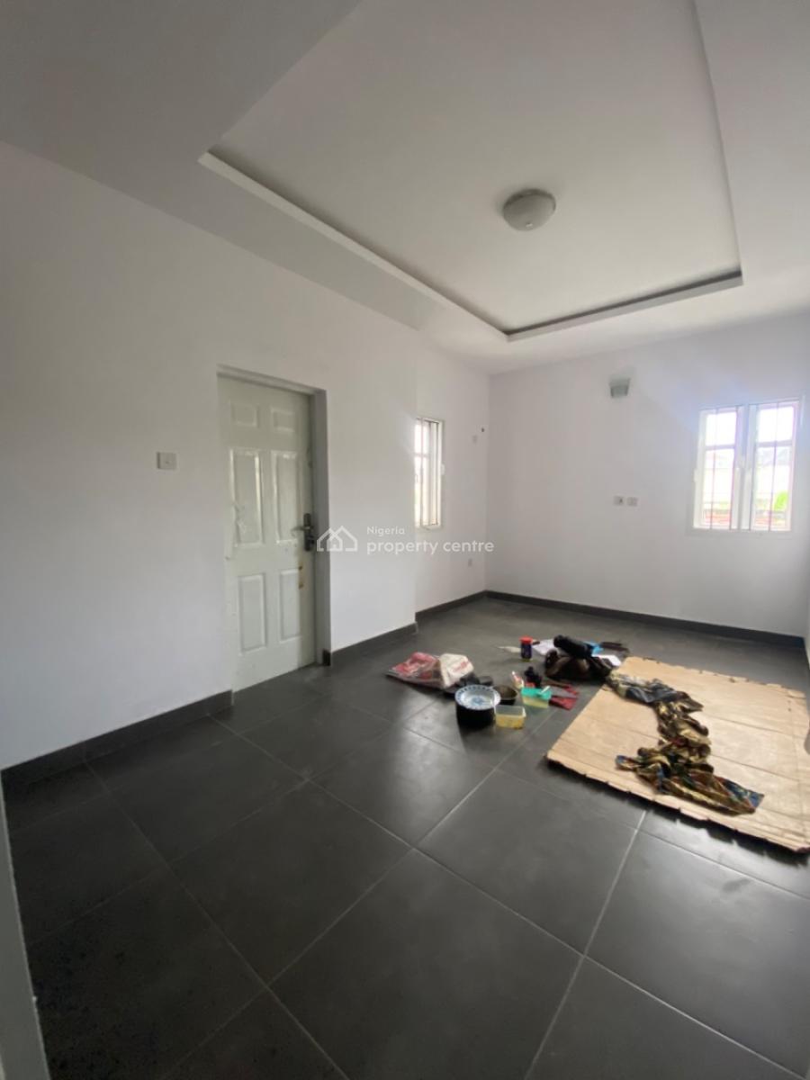 2 Bedroom Apartment in a Secured Estate, Lekki County, Ikota, Lekki, Lagos, Flat / Apartment for Rent