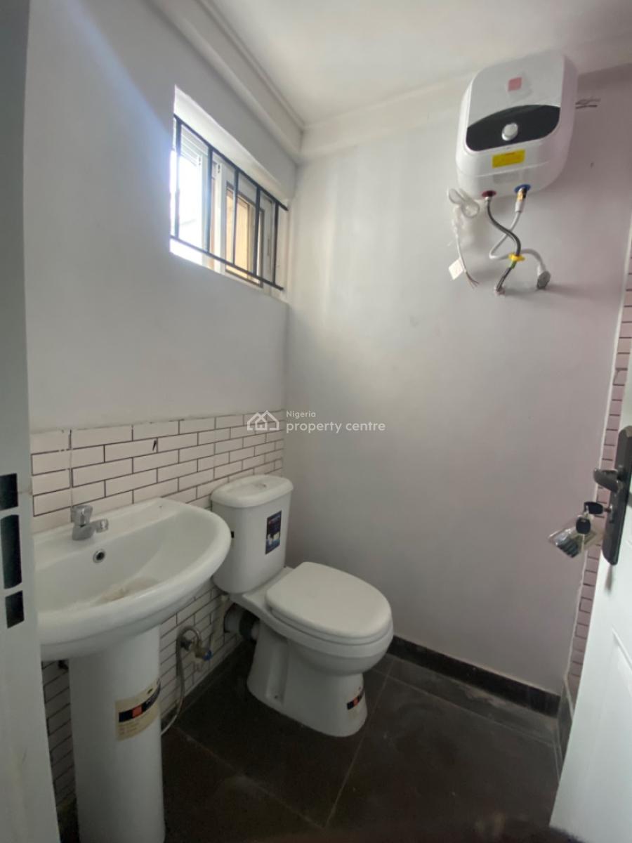 2 Bedroom Apartment in a Secured Estate, Lekki County, Ikota, Lekki, Lagos, Flat / Apartment for Rent