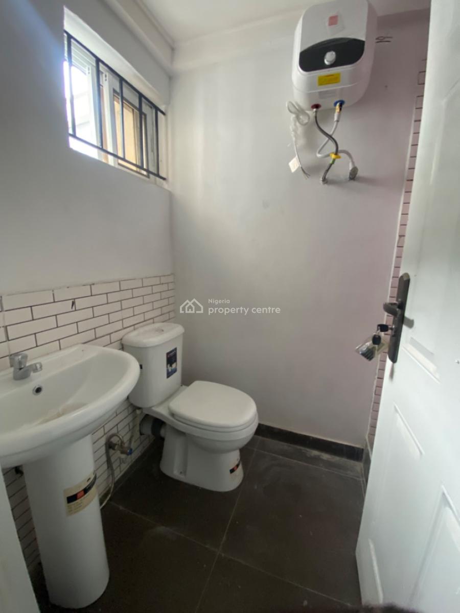 2 Bedroom Apartment in a Secured Estate, Lekki County, Ikota, Lekki, Lagos, Flat / Apartment for Rent