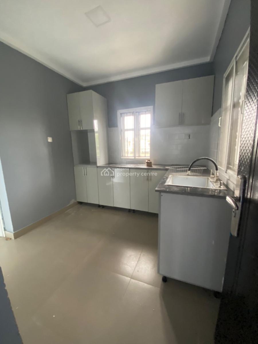 2 Bedroom Apartment in a Secured Estate, Lekki County, Ikota, Lekki, Lagos, Flat / Apartment for Rent