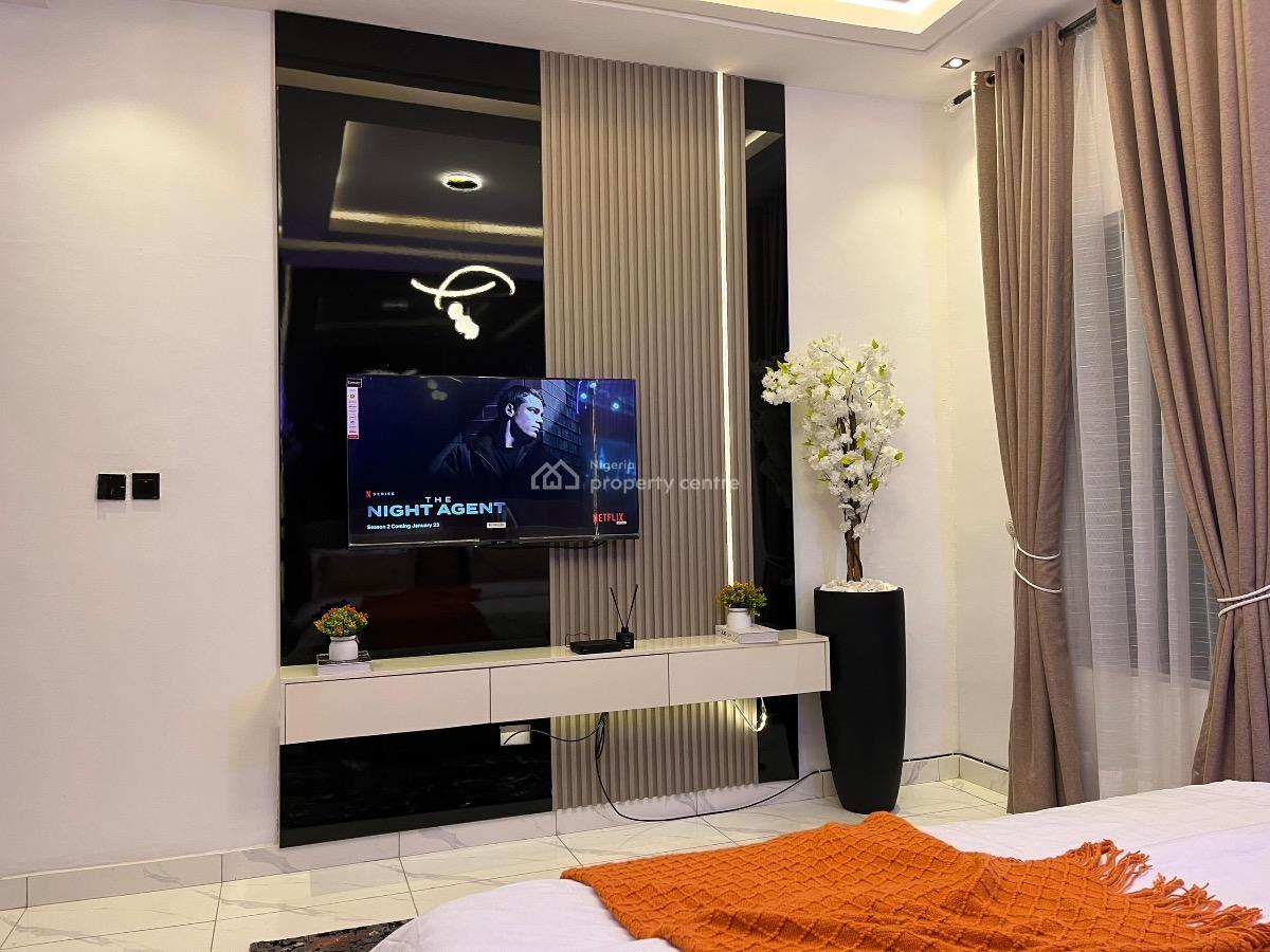 Coziest 1-bedroom Apartment, Ikate, Lekki, Lagos, Flat / Apartment Short Let