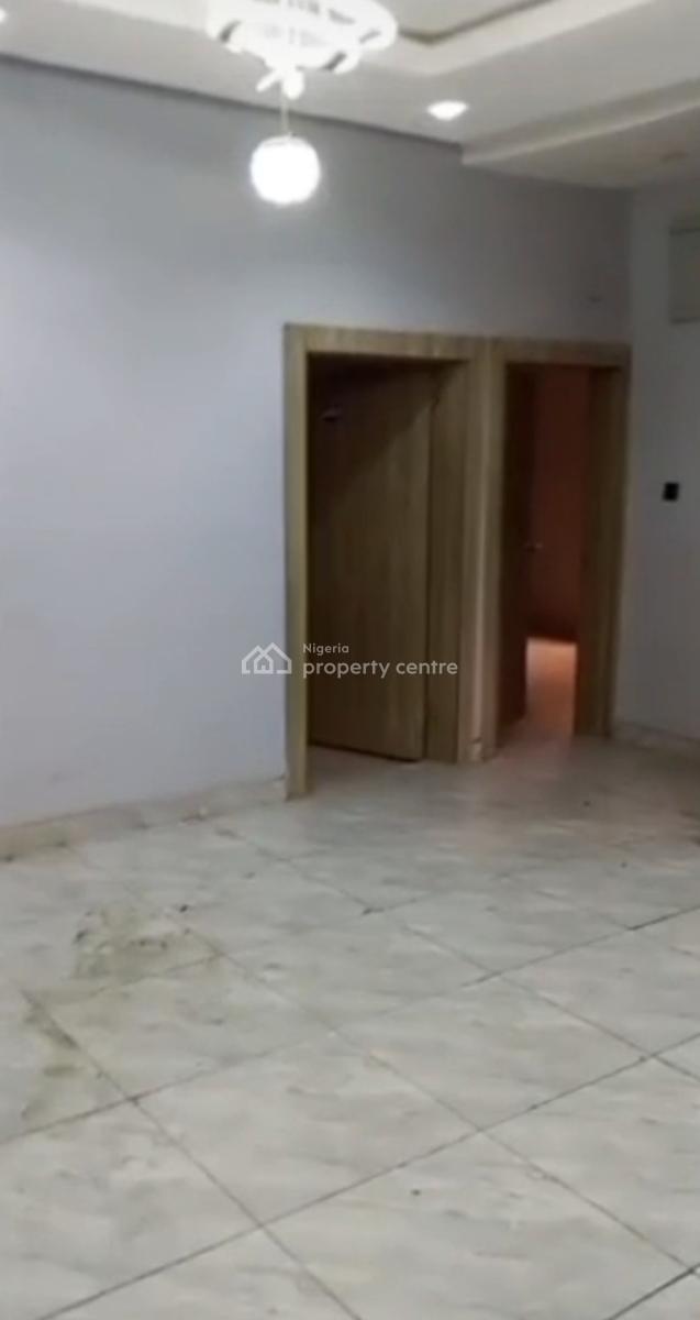 3: Bedrooms Flat 4m, New Modern Market Axis, Dawaki, Gwarinpa, Abuja, Flat / Apartment for Rent
