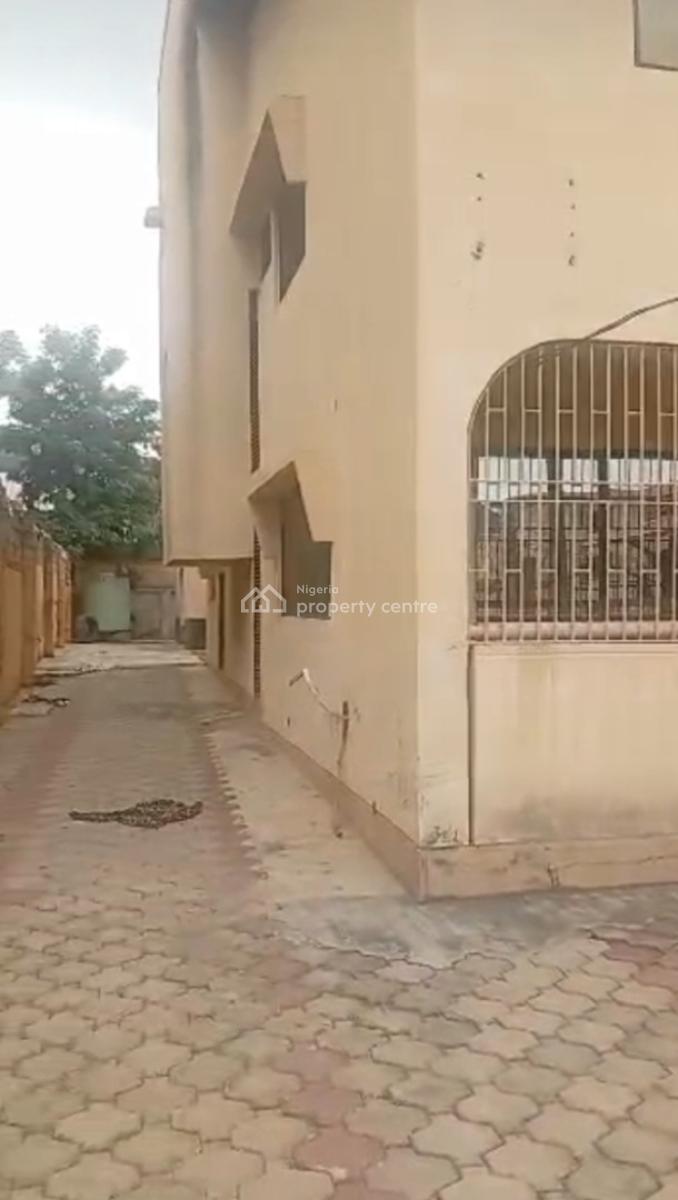 Strictly Commercial Use 6 Bedrooms Fully Detached Duplex with 2 Bedroom Bq, Area 11, Garki, Abuja, Semi-detached Duplex for Rent
