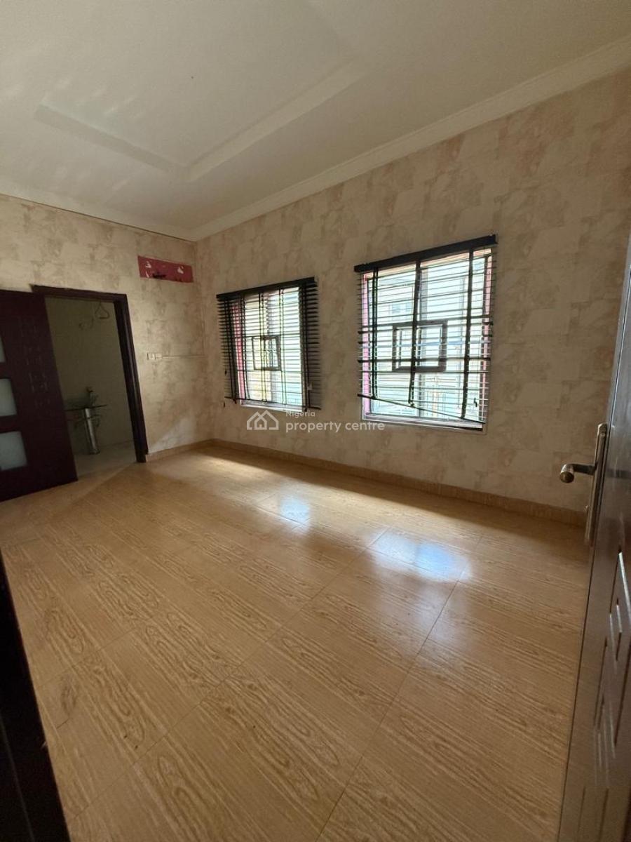 Lovely 6 Bedroom Self Compound Fully Detached Duplex with Bq, Chevron, Lekki, Lagos, Detached Duplex for Sale