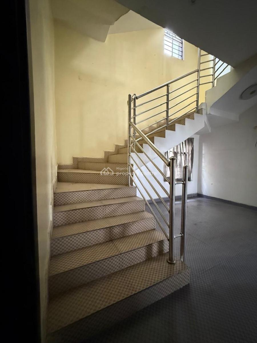 Lovely 6 Bedroom Self Compound Fully Detached Duplex with Bq, Chevron, Lekki, Lagos, Detached Duplex for Sale