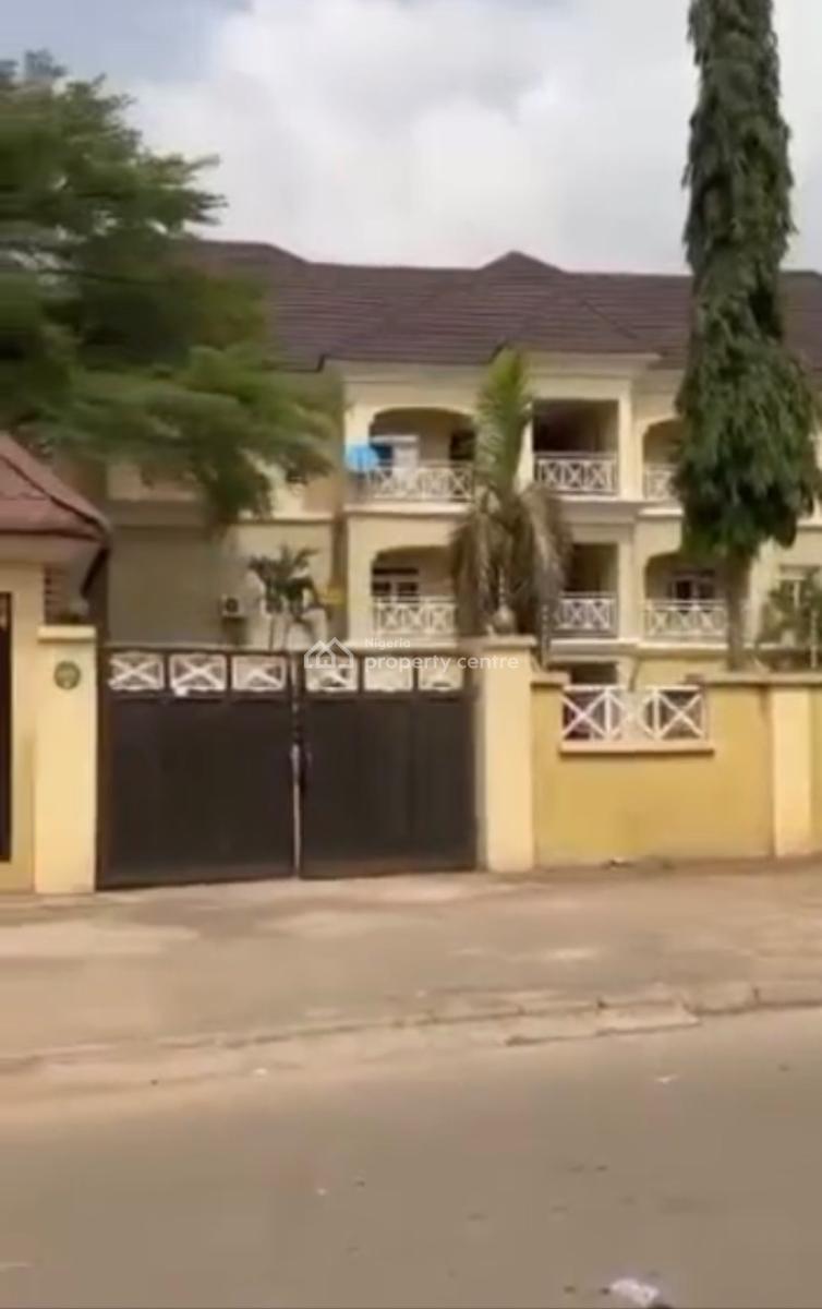 6units of 3bedroom En-suite Block of Flats with Bq Each, Tarred Road, Utako Main, Utako, Abuja, Block of Flats for Sale