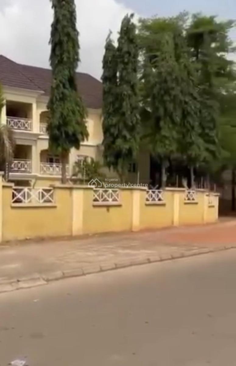 6units of 3bedroom En-suite Block of Flats with Bq Each, Tarred Road, Utako Main, Utako, Abuja, Block of Flats for Sale