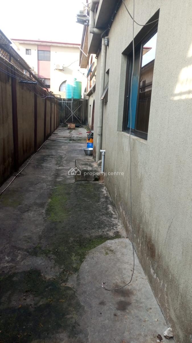 Governors Concent, Agidingbi, Ikeja, Lagos, House for Sale