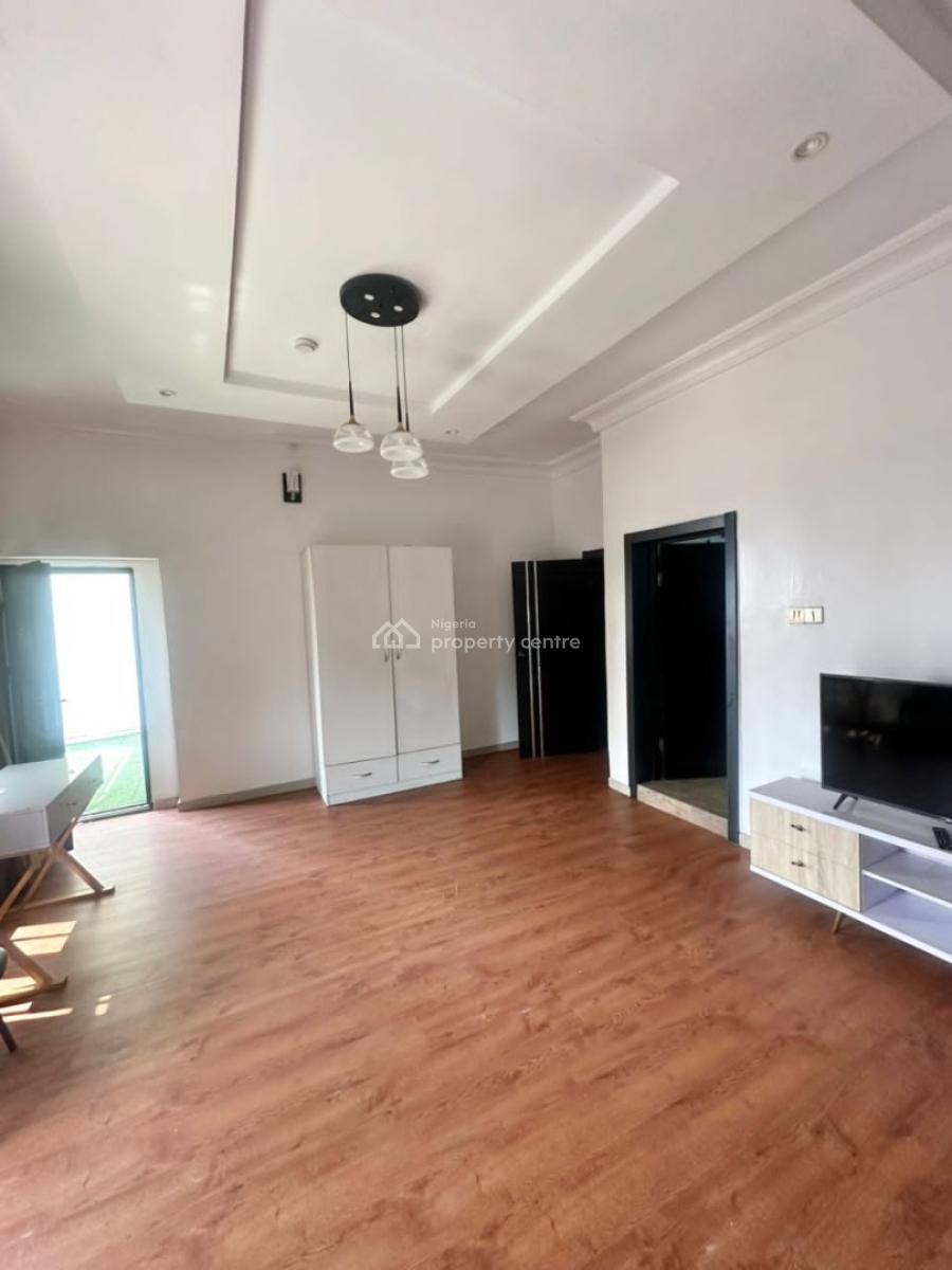Massive Masters Bedroom with a Very Big Balcony N Fitted Bathroom, Well Secured Estate, Osapa, Lekki, Lagos, Self Contain (single Rooms) for Rent