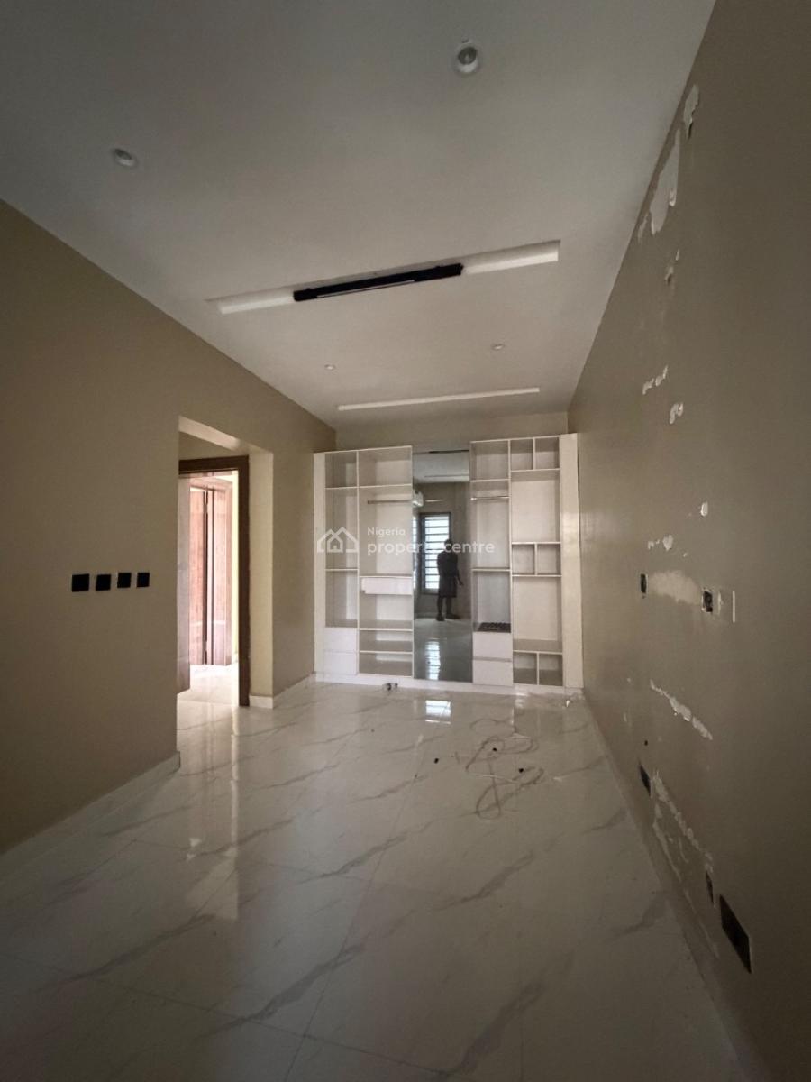 Well Built 2bedroom Apartment, Off Freedom Way, Lekki, Lagos, Flat / Apartment for Rent