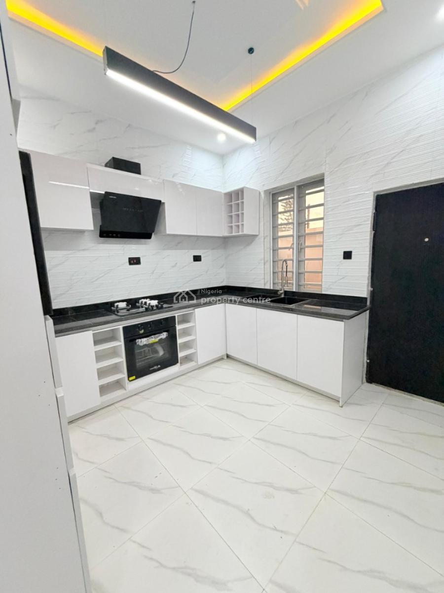 Stunning 3 Bedroom Terraced Duplex in a Serene Neighborhood, Close to Charlie Boy Bus Stop, Gbagada, Lagos, Terraced Duplex for Sale