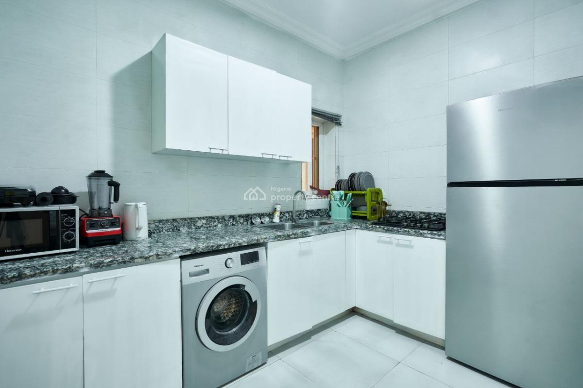 Furnished 2 Bedrooms Apartment. at Lekki Phase 1 Off Admiralty Way., Lekki Phase 1,lekki Lagos, Lekki Phase 1, Lekki, Lagos, Flat / Apartment for Rent