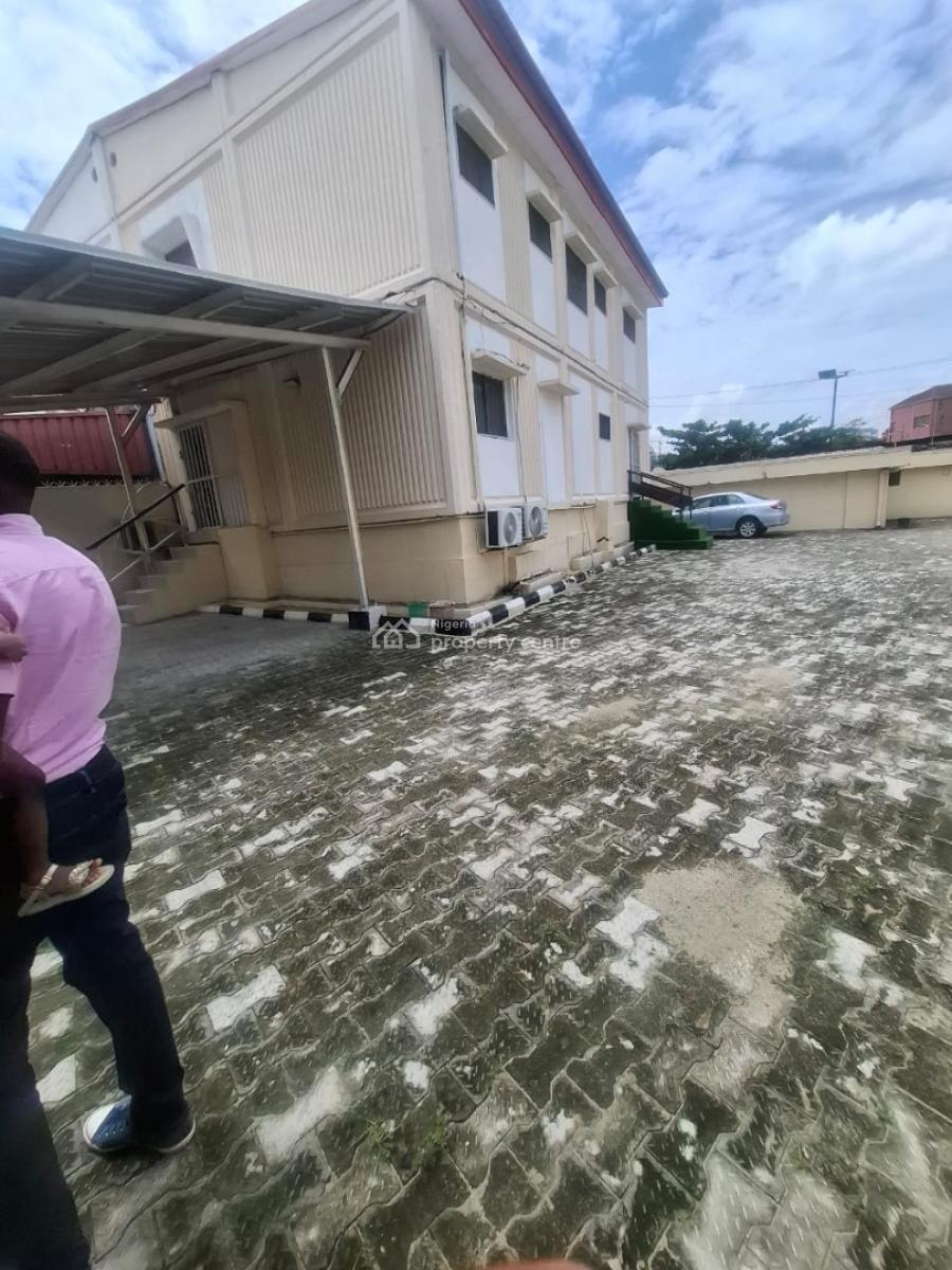 a Four 4 Bedroom Semi Detached House with 3 Room Bq for Sle at Dolphi, Dolphin Estate Ikoyi Lagos Nigeria. Price:#550m Net., Old Ikoyi, Ikoyi, Lagos, Semi-detached Duplex for Sale