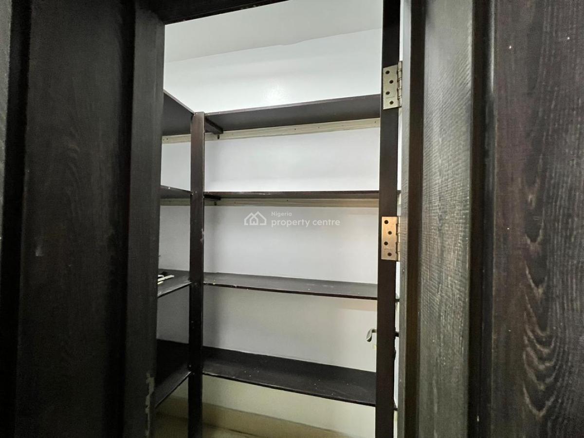 3 Bedroom Apartment with Bq, Off Admiralty Way, Lekki Phase 1, Lekki, Lagos, Flat / Apartment for Rent