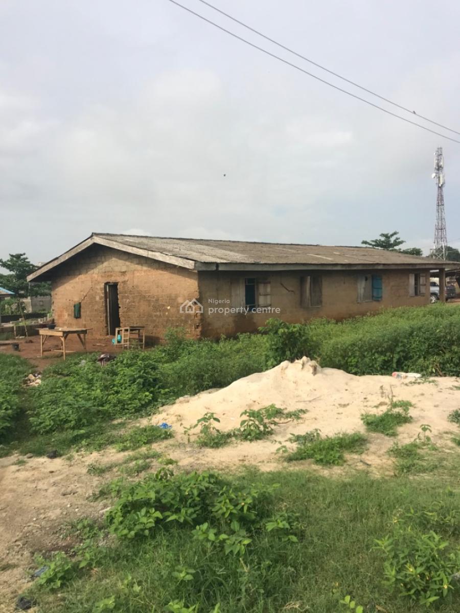 a Commercial Land with a Demolishable Bungalow, Temu Epe Expressway Temu Town Epe Lagos., Epe, Lagos, Commercial Land for Sale