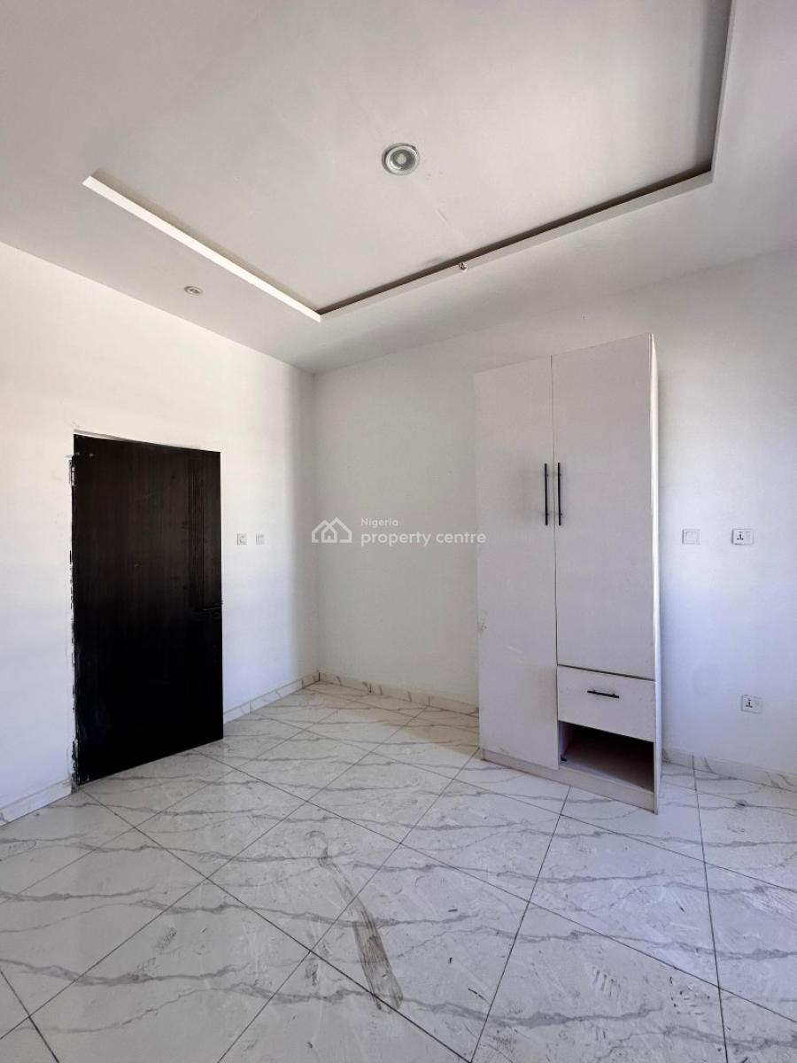 Beautifully Designed 3 Bedroom Duplex, Ikota, Lekki, Lagos, Terraced Duplex for Sale