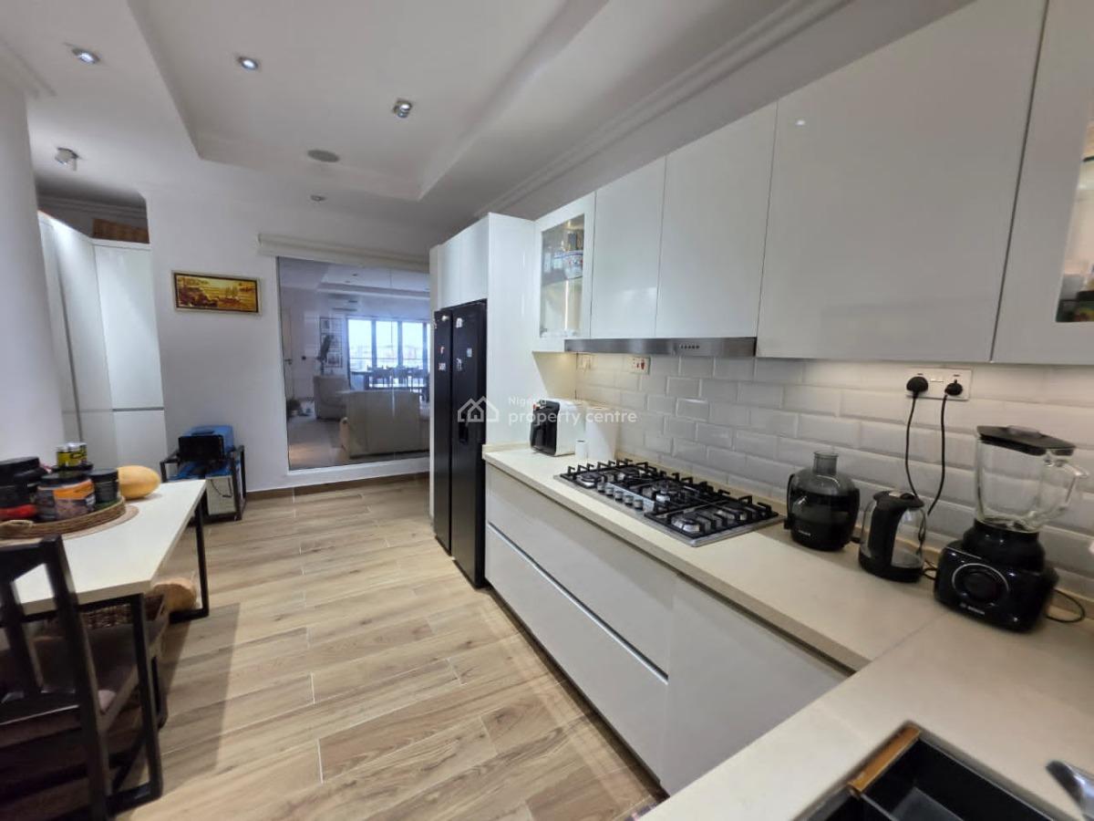 a Luxury 3 Bedroom Flat in The Prestigious Location, Off Banana Road, Ikoyi, Lagos, Flat / Apartment for Sale