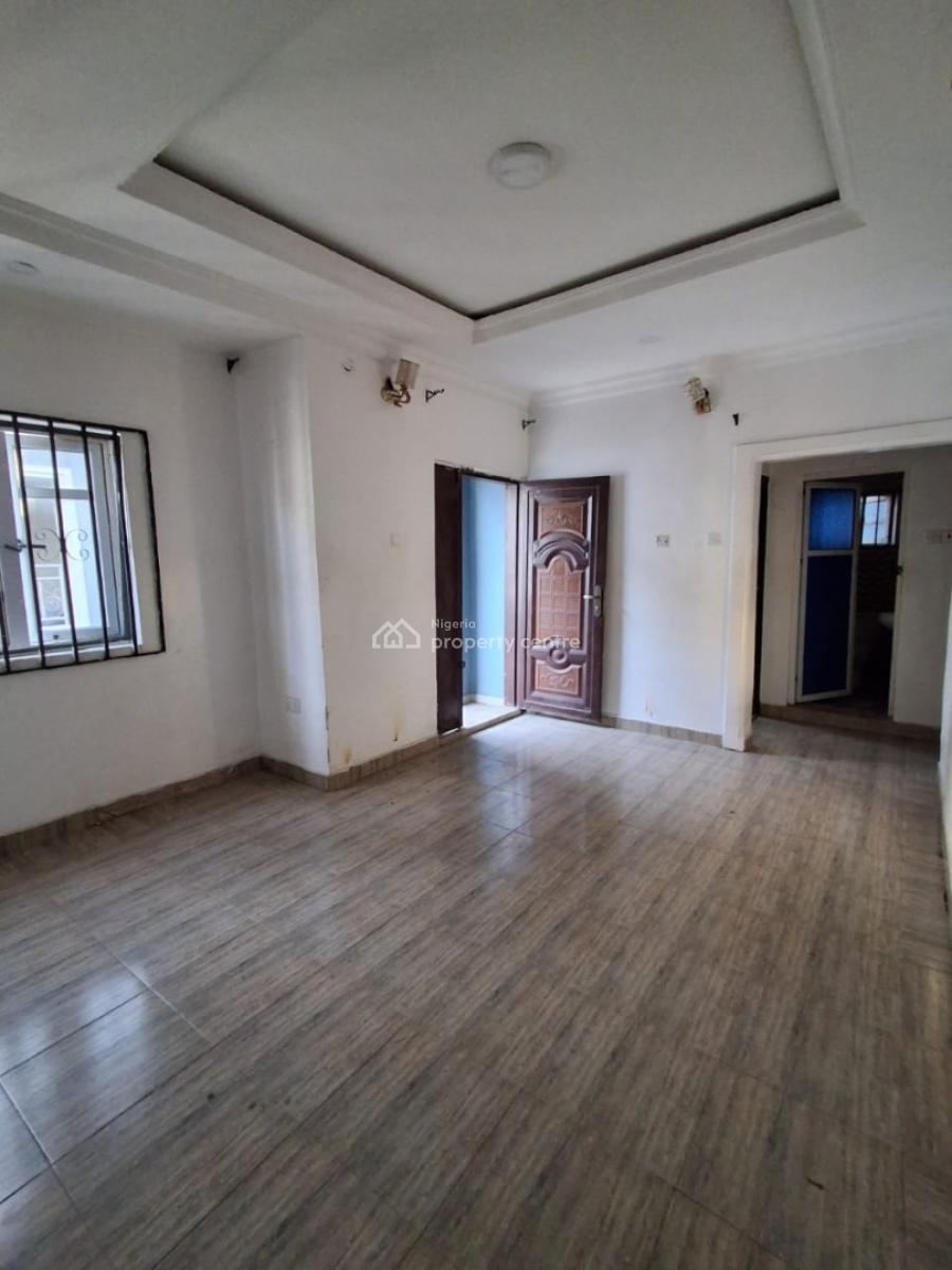 a Lovely 2bedroom Apartment Upstairs, Badore Road, Ajah, Lagos, Flat / Apartment for Rent