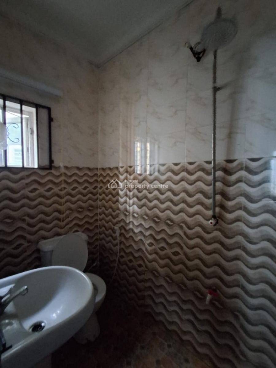 a Lovely 2bedroom Apartment Upstairs, Badore Road, Ajah, Lagos, Flat / Apartment for Rent