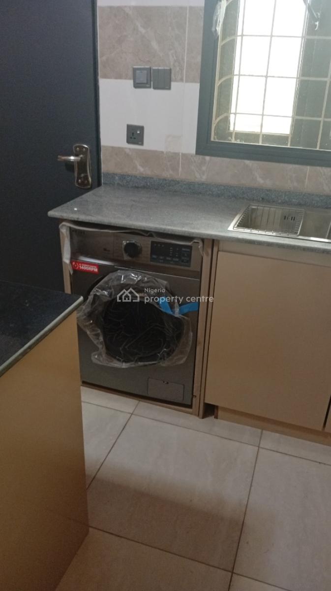3 Bedroom Duplex, Apo Resettlement, Apo, Abuja, Semi-detached Duplex for Sale