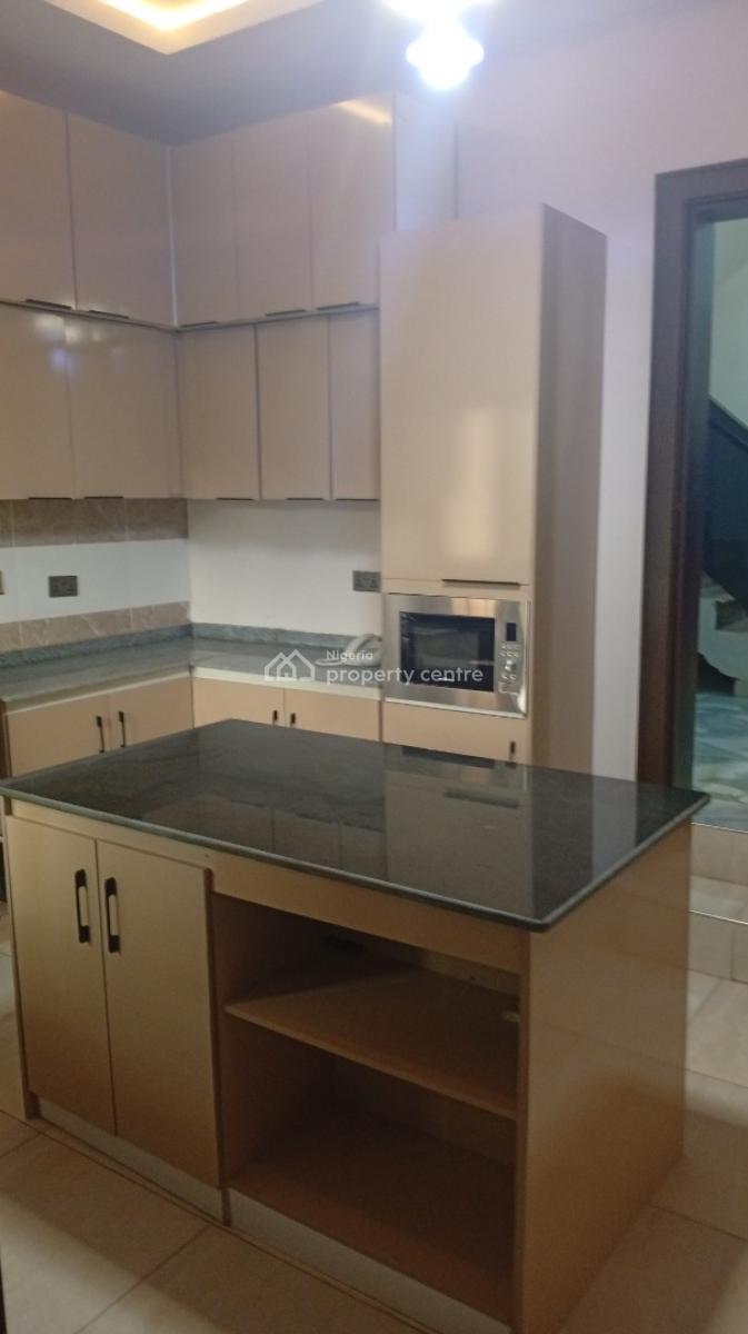 3 Bedroom Duplex, Apo Resettlement, Apo, Abuja, Semi-detached Duplex for Sale