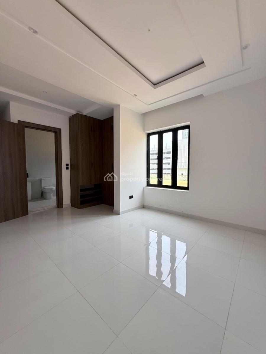 Luxury 2 Bedroom Apartment with Swimming Pool, Lekki Phase 1, Lekki, Lagos, Flat / Apartment for Rent