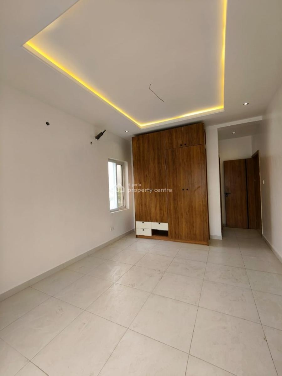 Brand Newly Built Luxury 3bedrooms Apartment in Serviced Estate, Western Foreshore Estate Osapa Shoprite Road, Lekki, Lagos, Flat / Apartment for Rent
