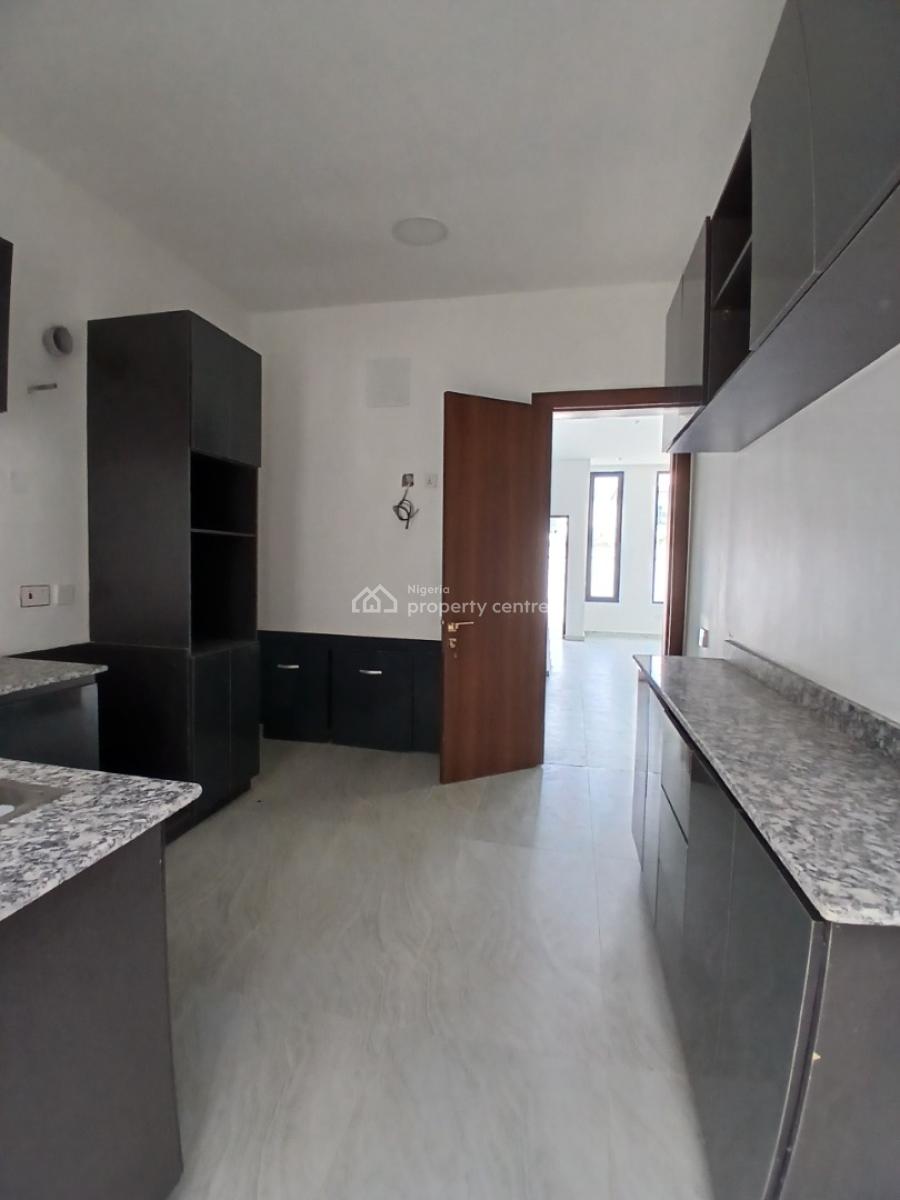 Newly Built and Serviced 3 Bedroom En-suite Pentfloor Flat. It Will Co, Lekki Phase 1, Lekki, Lagos, Flat / Apartment for Rent