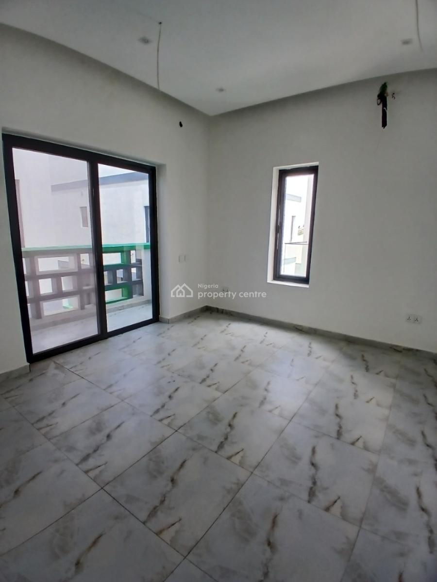Newly Built and Serviced 3 Bedroom En-suite Pentfloor Flat. It Will Co, Lekki Phase 1, Lekki, Lagos, Flat / Apartment for Rent