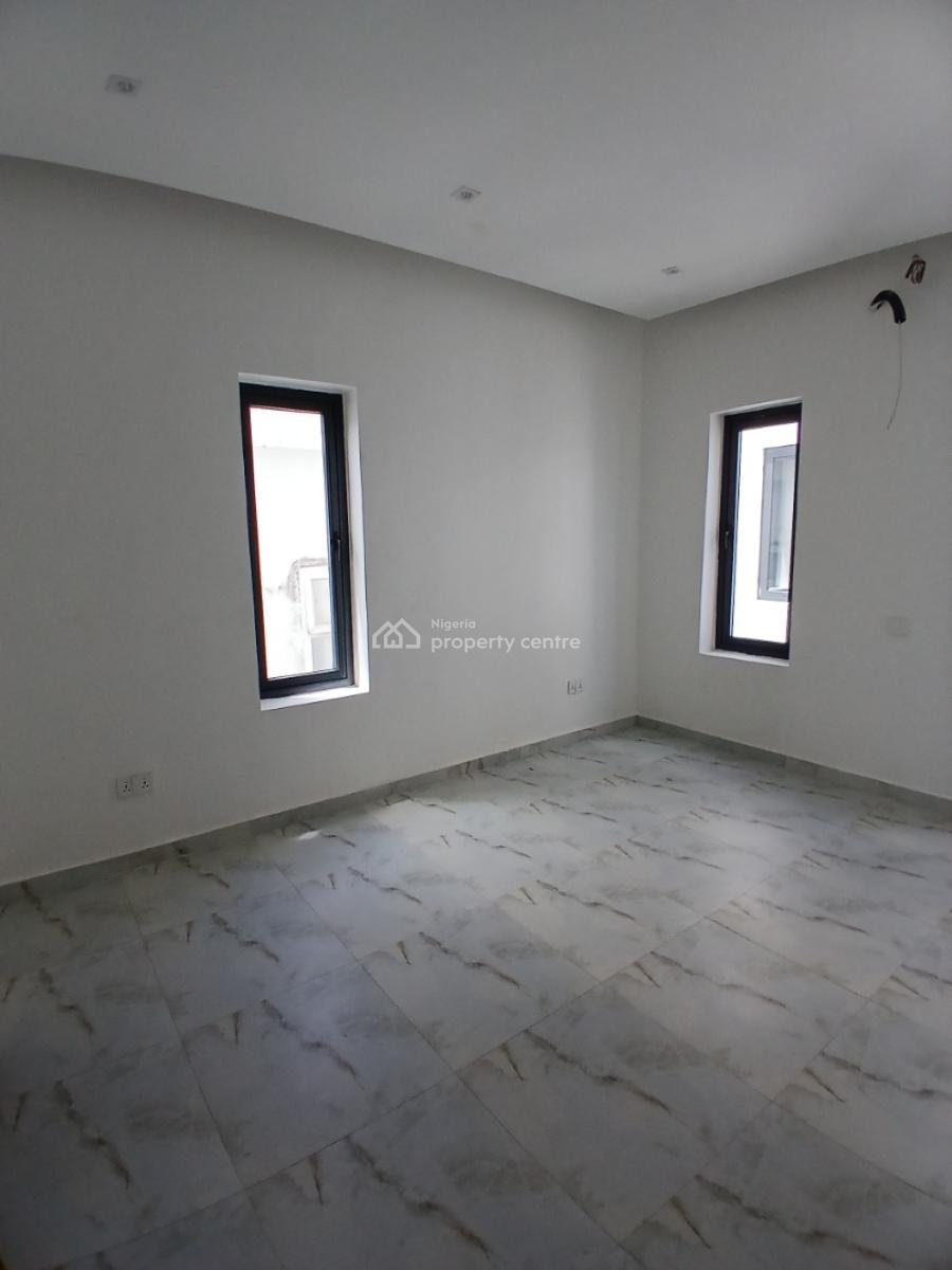 Newly Built and Serviced 3 Bedroom En-suite Pentfloor Flat. It Will Co, Lekki Phase 1, Lekki, Lagos, Flat / Apartment for Rent