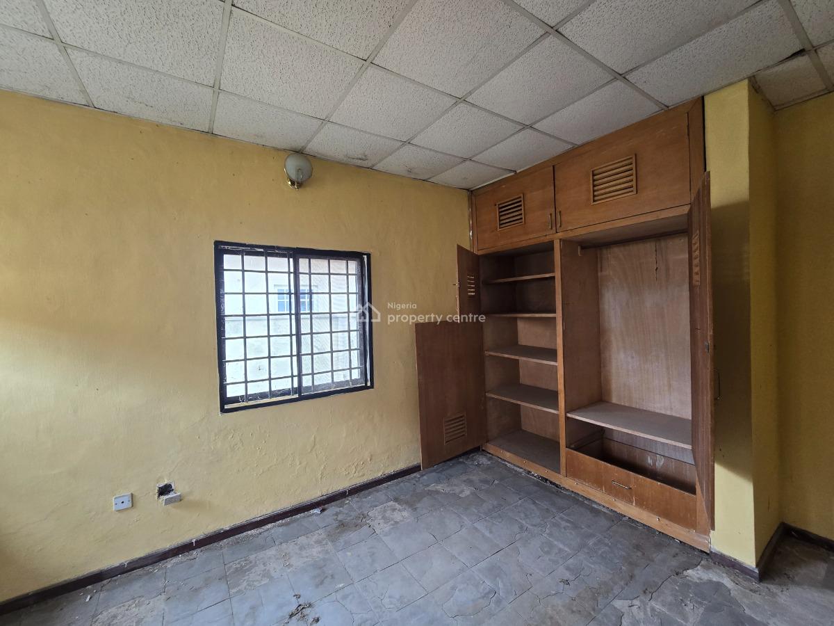 Developable Structure Sitting on a Plot Measuring Approximately600sqms, Crown Estate, Sangotedo, Ajah, Lagos, Detached Bungalow for Sale