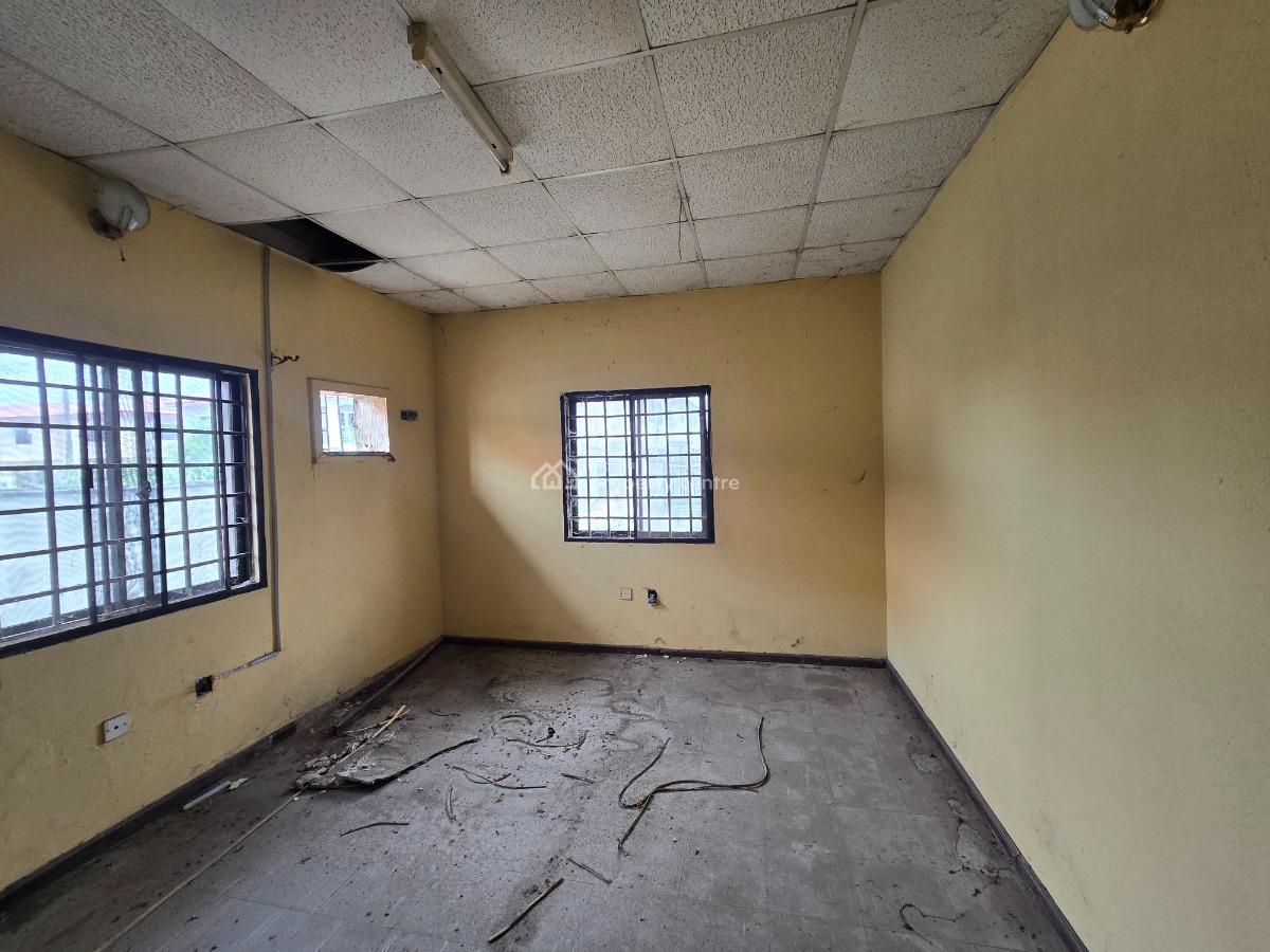 Developable Structure Sitting on a Plot Measuring Approximately600sqms, Crown Estate, Sangotedo, Ajah, Lagos, Detached Bungalow for Sale