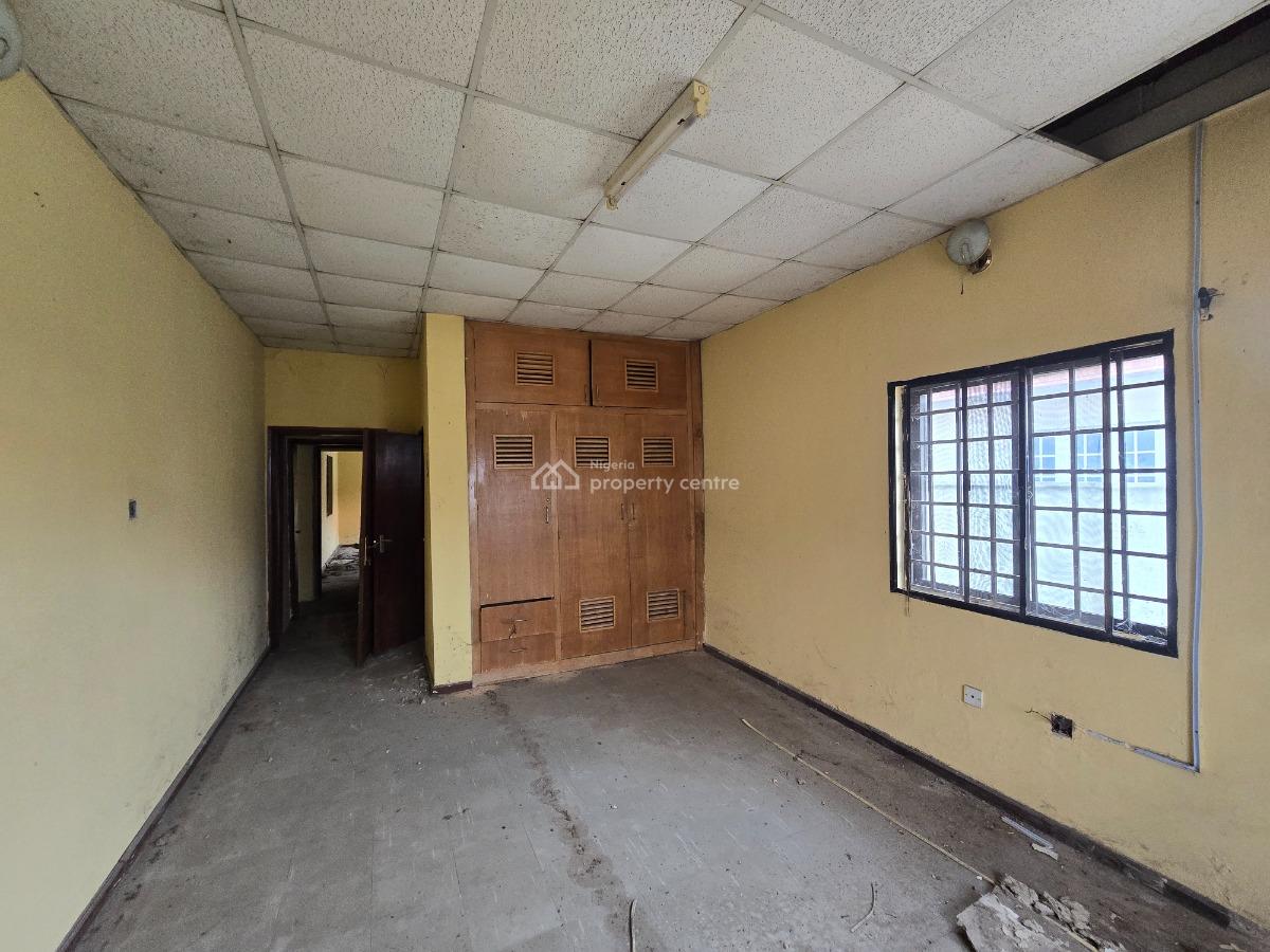 Developable Structure Sitting on a Plot Measuring Approximately600sqms, Crown Estate, Sangotedo, Ajah, Lagos, Detached Bungalow for Sale